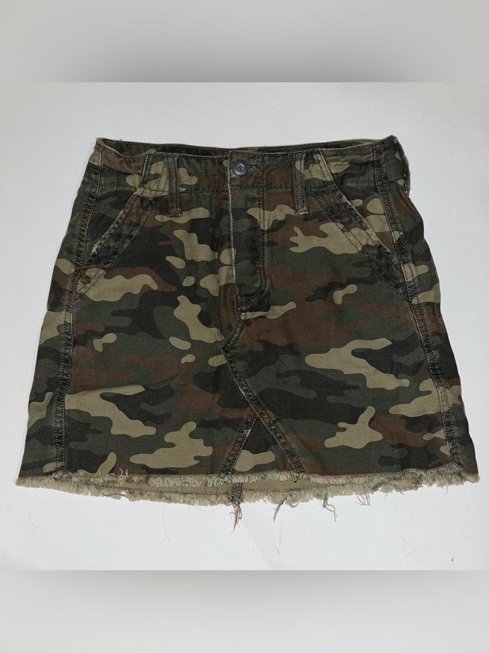 American Eagle | Camo Skirt